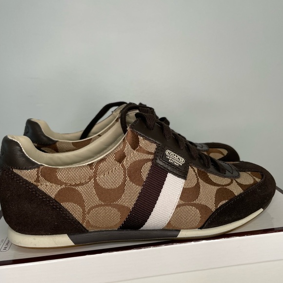 Coach Athletic Tennis Runner
Size 5 
Brown - Picture 2 of 8